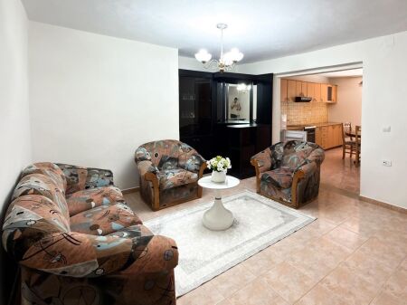 Apartament 2+1+2WC ne Shitje Prane Shkolles Baletit  ID 5510