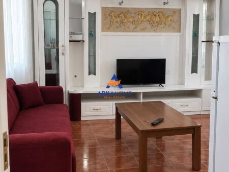 JEPET APARTAMENT ME QERA 1+1 "KOMUNA E PARISIT" 45.000 LEKE
