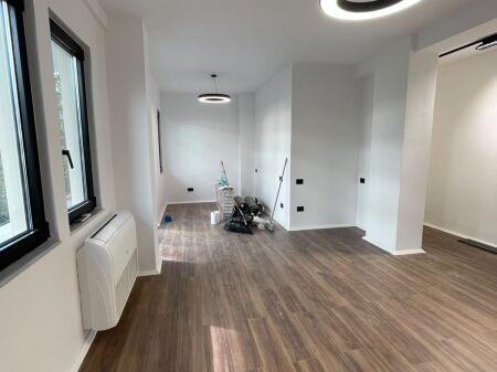 🏢 FOR RENT | OFFICE 2+1 – NEAR SQUARE 21