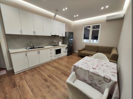APPARTAMENTO IN AFFITTO 1+1 21 DICEMBRE 50.000 LEKE FH-92312