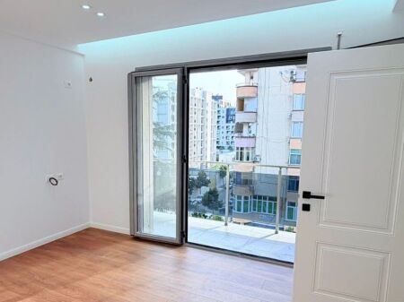 SHITET APARTAMENT 1+1 – 21 DHJETORI, TIRANË 