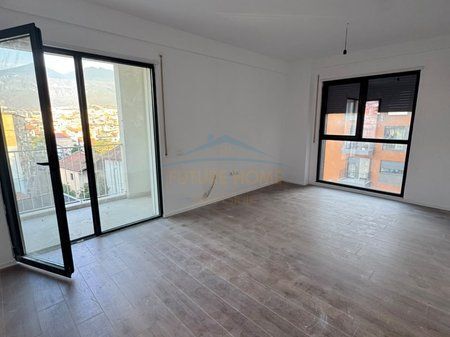 In vendita, Appartamento 2+1+2+ 2 Posti Auto, Via Sadik Petrela, Complesso ASL 2