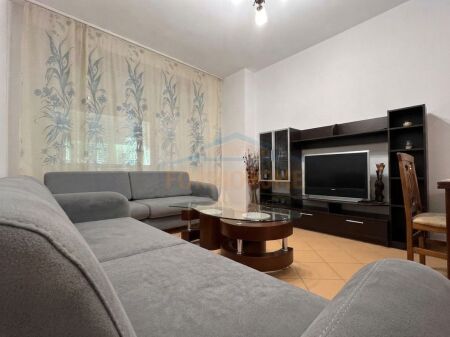 Qera, Apartament 2+1, Zogu i Zi, Tiranë