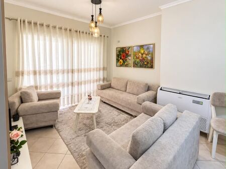 In the Kodra e Diellit area, a furnished 2+1+2 apartment is for rent 800Euro