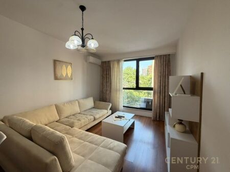 Apartament 1+1 per qira te ish fusha e aviacionit