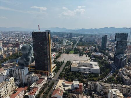 SHITET APARTAMENT 3+1 ME PAMJE PANORAMIKE NE QENDER TE TIRANES