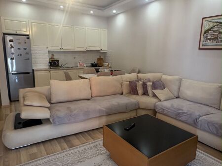 Affittasi 1+1 Yzberisht 45.000 leke