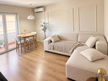 1+1 for sale at Selvia