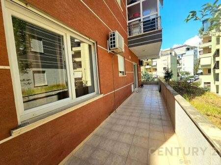 2+1 APARTMENT FOR RENT IN THE BOTANICAL GARDEN AREA