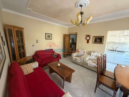 Apartment 3+1 for rent Bulevardi Zogu i Pare in Tirane