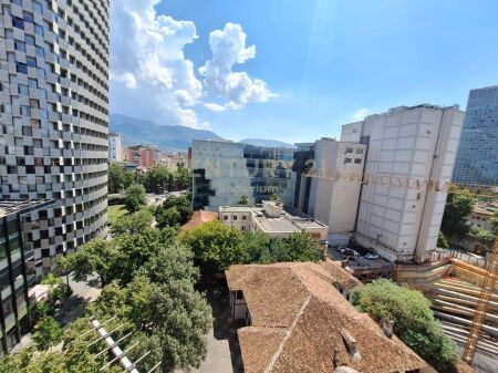 Zyrë Open Space 150 m² me Qira në Torre Drin!