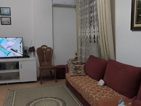 Shitet apartament 2+1 tek Irfan Tomini praneUnazes se Madhe