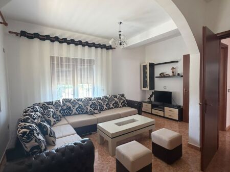 Shitje | Vilë 6 + 1 | Durrës | 380000 € i Diskutueshem