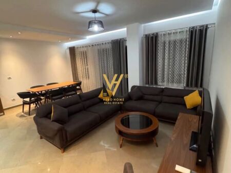 JEPET APARTAMENT 2+1+2 ME QIRA NE RING CENTER 1.000 EURO