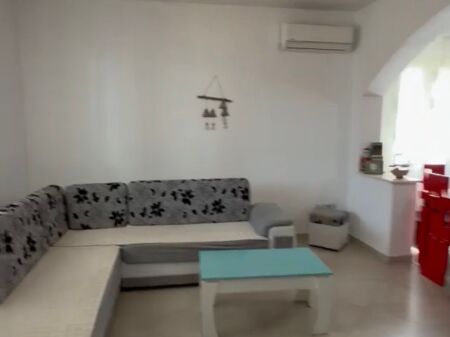 Affittasi 2+1 a Durazzo