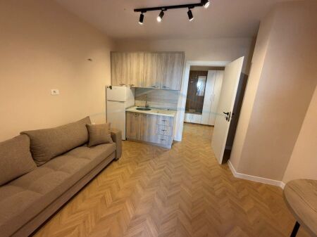 Shitet, Apartament 1+1, Shkemb Kavaje, Golem