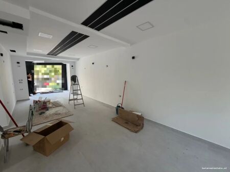 Dyqan Me Qera Tek Rruga E Durresit (ID BD21944) Tirane