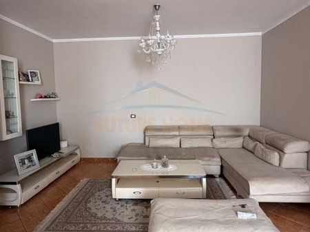 Qera, Apartament 2+1+2 Qender, Durres