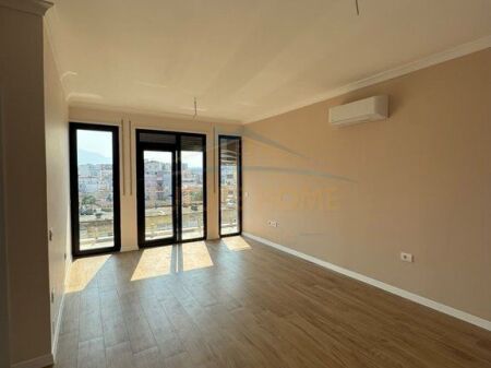 Affitto, Appartamento 2+1, Via Dibra, Tirana