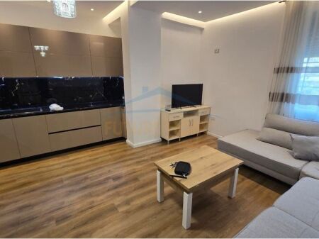 Qera , Apartament 2+1 , Selite , Tirane