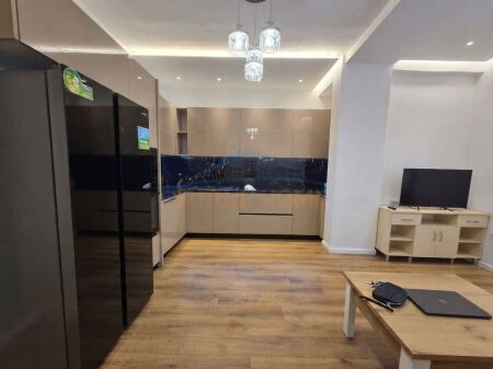 Qera , Apartament 2+1 , Selite , Tirane
