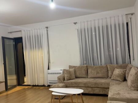 Apartament 1+1 me qira tek Bulevardi i Ri!