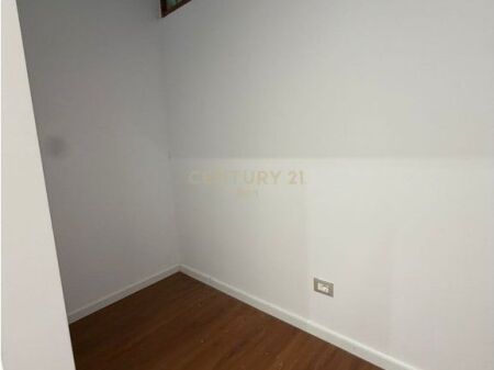 FOR SALE APARTMENT 2+1+2 TOILETS AND VERANDA, SEFER EFENDIU, DURRES!