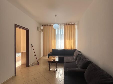 Apartament me qera 1+1 - 📍Jordan Misja ,prane kompleksit Gener 2- 450 mije leke