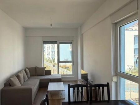 Apartament me qera 1+1 Fresk te Oxa