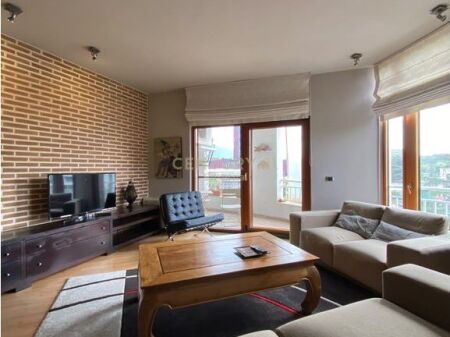 Apartament 2+1+2 Per Qira ne Ish Bllok
