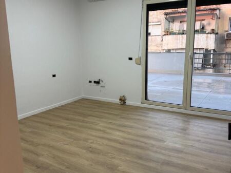 Office for rent near LSI
