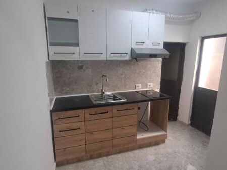 Monolocale in affitto vicino a Qytet Studenti !