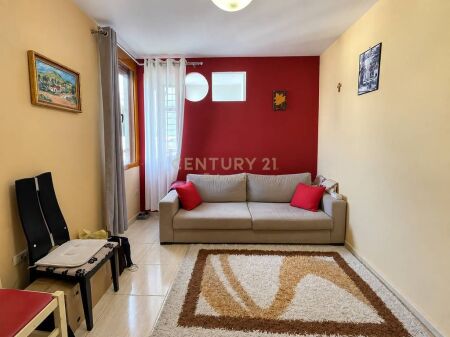 E Bogdaneve Street - 1+1 For Rent 5 Minutes From The Center Building With Elevator 500 € /Month 50,000 Lek /Month