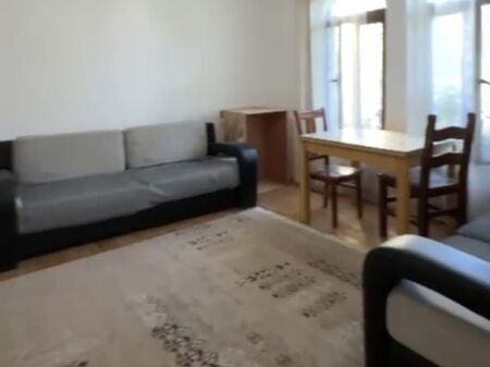 Jepet apartament 1+1 me qira prane Kompleksit Mateo , Liqeni i thate , Kopshti Botanik Zoologjik .