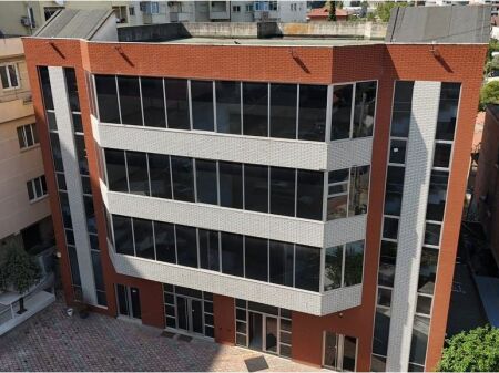 4-Story Commercial Building for Rent
