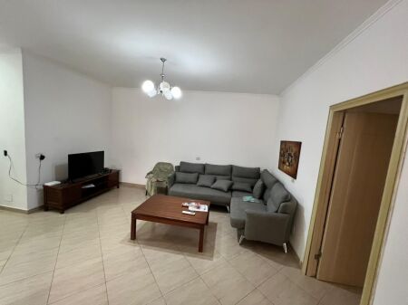  APARTAMENT 3+1 PËR SHITJE – ZOGU I ZI