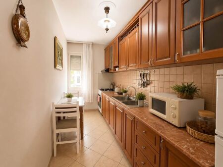 Shitet apartament 2+1+2 Myslym Shyri