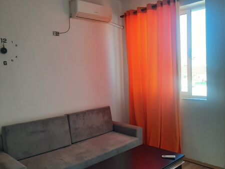 Vasil Shanto, jepet me qira apartment 1+1! 42.000 Leke