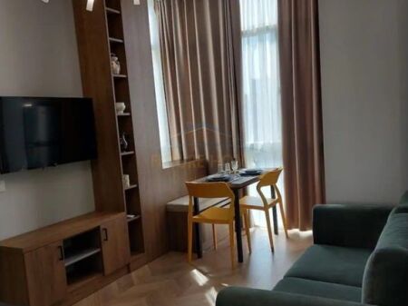 Qera, Apartament 1+1, Mozaiku i Tiranes, Tiranë