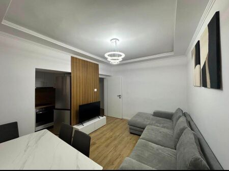 Affitto | Apartament 2 + 1 | 21 Dhjetori | 730 €/mese