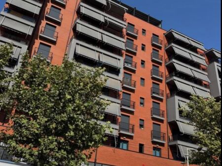 Apartament 2+1+2 Në Shitje Kamëz ID 5535