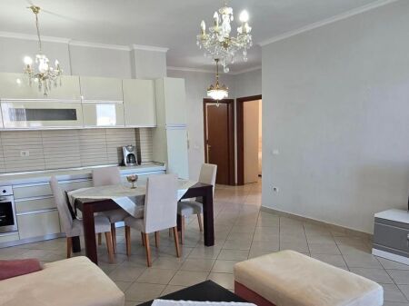 Apartament 3+1 ne shitje , Perballe Delijorgjit !