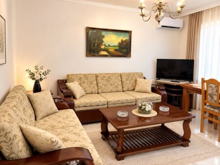 Jepet me qera apartament 2+1 Kati 2, Myslym Shyri prane Karburantit , 60.000 Leke