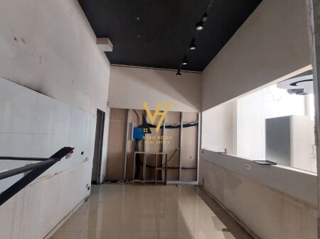 VENDESI COMMERCIALE IN VENDITA 106 M2 A ASTIR 270.000 EURO