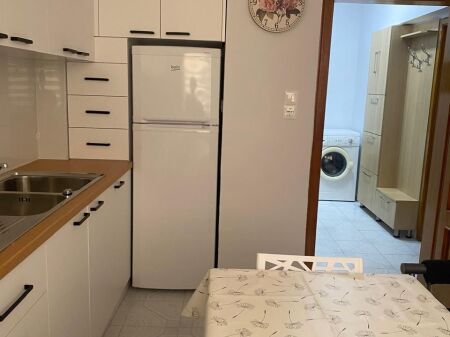 Apartament 1+1 per qera Bllok !