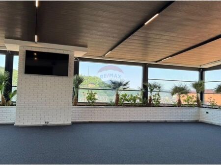 Restorant - Për Qira - Pallati me Shigjeta, Tiranë
