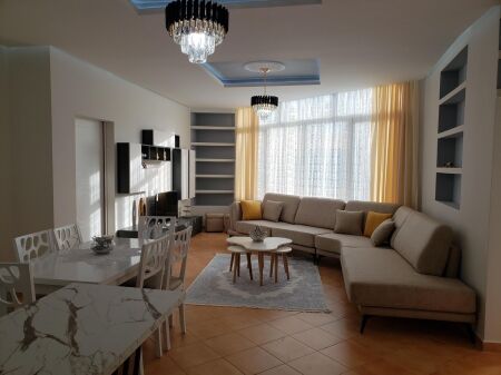 Jepet me qera apartamenti 1+1