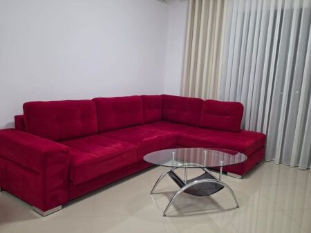 🏡 APPARTAMENTO 1+1 IN AFFITTO – GREEN CITY, ASTIR  📍 Posizione: Green City, Astir 🏢 Piano: 2 🛗 Edificio nuovo con ascensore 🛏️ Tipologia 1+1 💰 Prezzo: 60.000 lek/mese  Appartamento situato in una zona molto richiesta e accessibile.  📞 Per maggiori informazioni o per una visita, contattare privatamente.