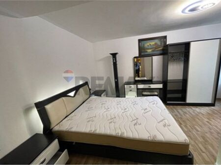 Apartament - Për Shitje - Rruga Ali Demi, Tiranë