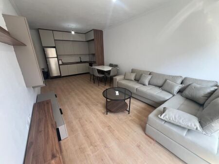 Apartment 2+1 +2 with parking in Kamez